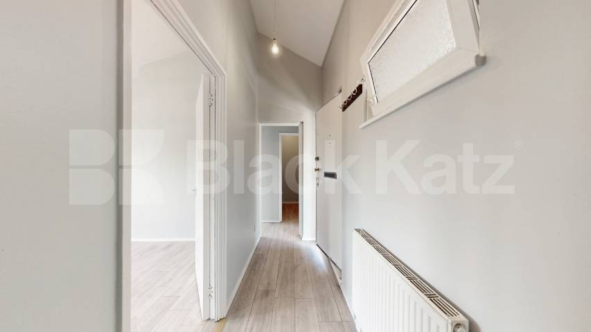 Refurbished 1 bedroom property close to Caledonian Road Tube Bradley Close, Caledonian Road